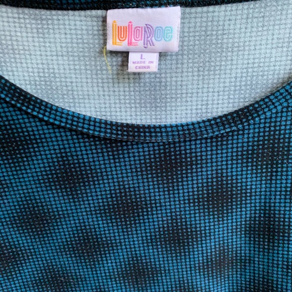 Choose Any 3 LulaRoe for $25. Irma Tunic - Picture 2 of 3